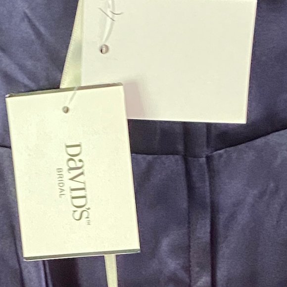 NWT! GALINA SIGNATURE Long Flutter Sleeve A-Line Bridesmaid Dress DAVID'S BRIDAL - Picture 12 of 13